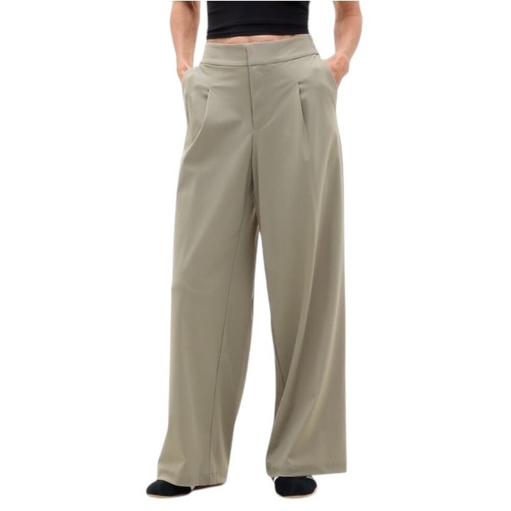 NWT Athleta Pinnacle Trouser in Willow Size 12 Dusty Olive Green
